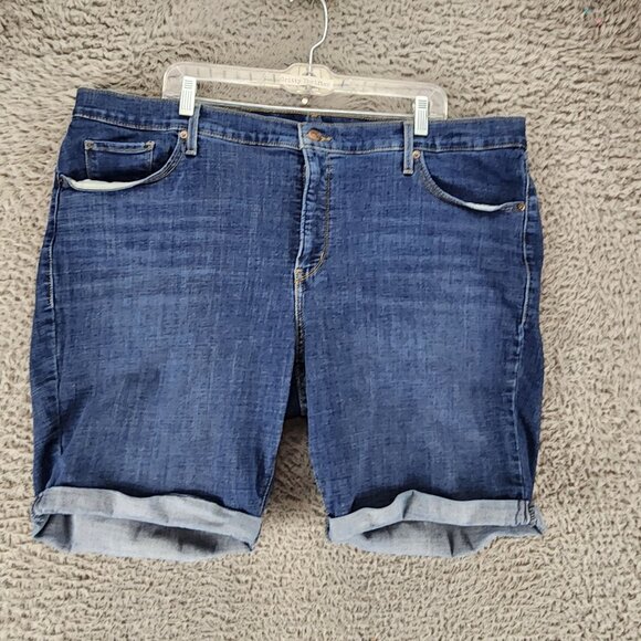 Levis Shorts Womens 24 Medium Wash Stretch High Rise Classic Bermuda *GUC* - Picture 2 of 14